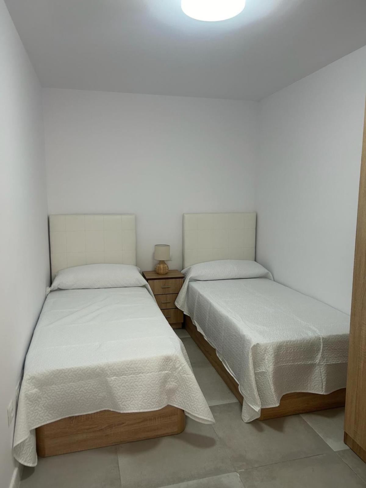 Apartamentos Milano ロケタス・デ・マル エクステリア 写真